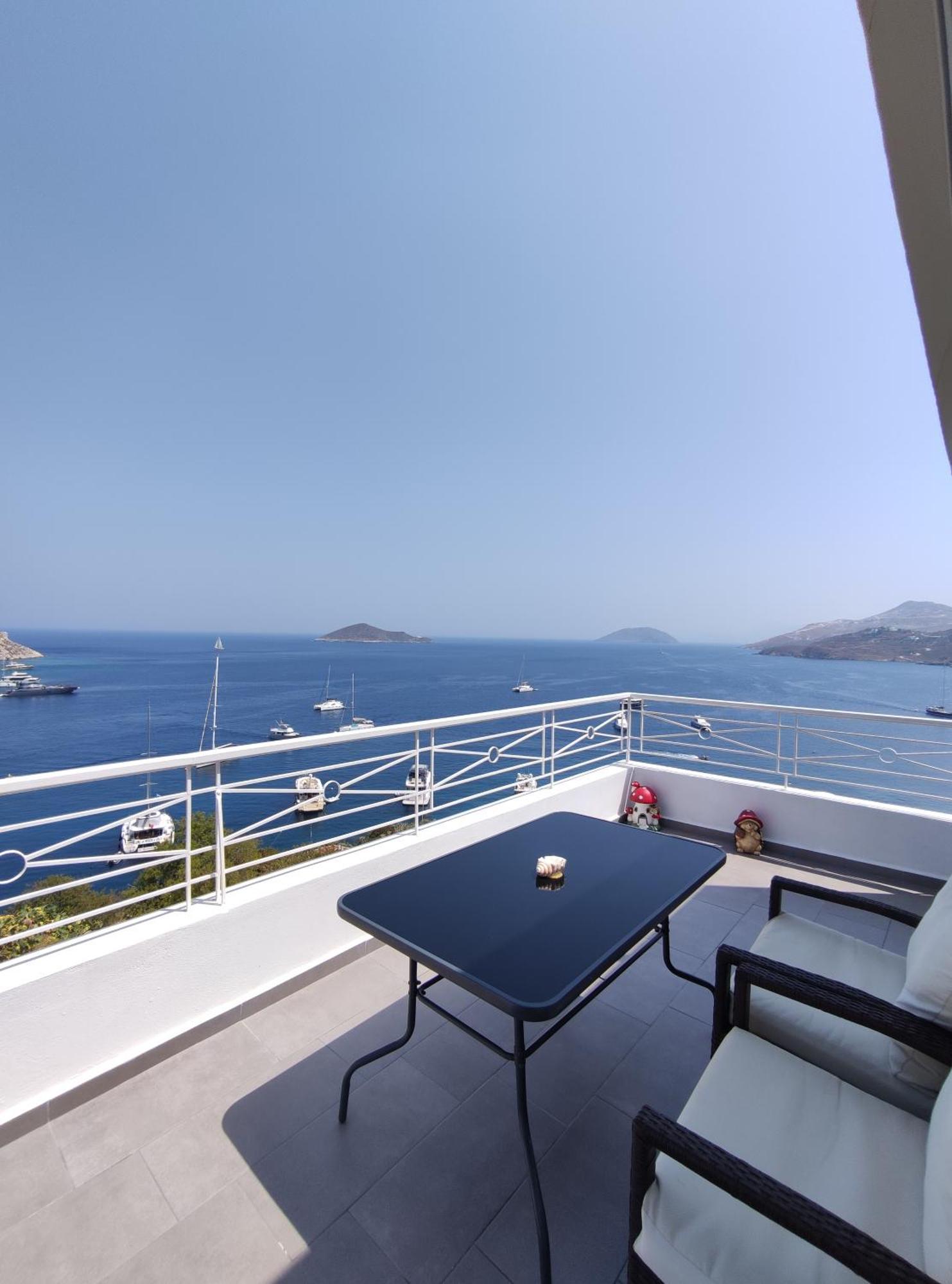 Infinity Blue Suite Panteli Eksteriør bilde