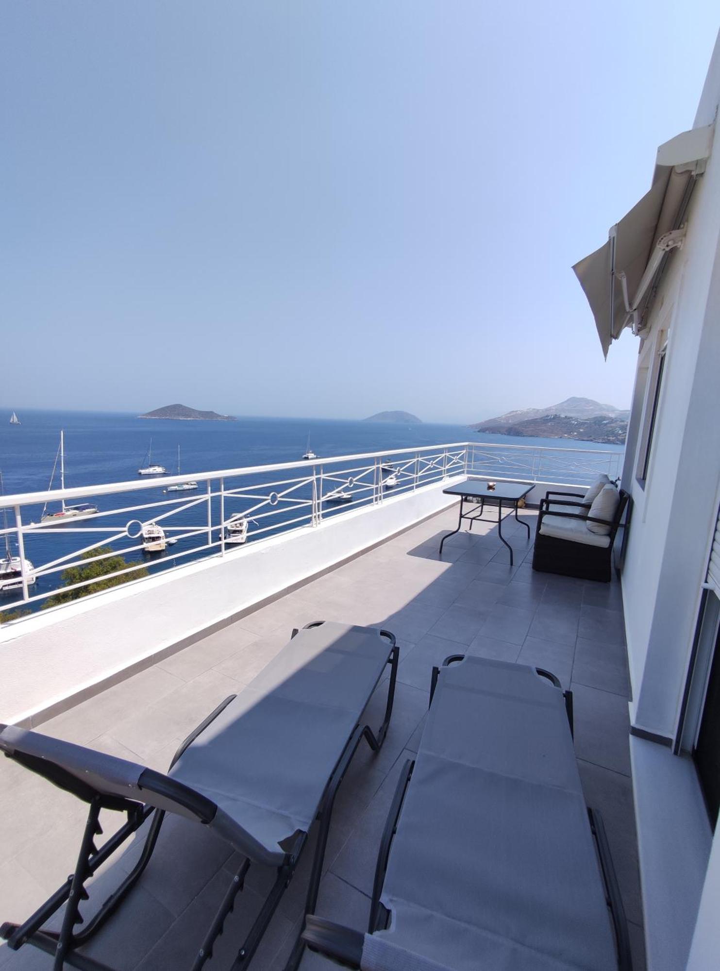 Infinity Blue Suite Panteli Eksteriør bilde